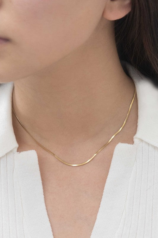 Lovoda Snake Chain Necklace