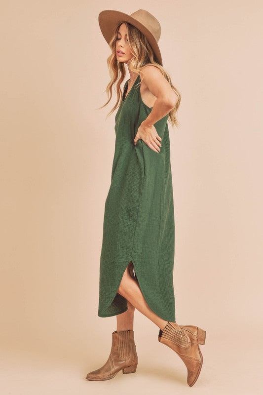 Aemi + Co Daisy Sleeveless Rounded Slit Hem Long Dress