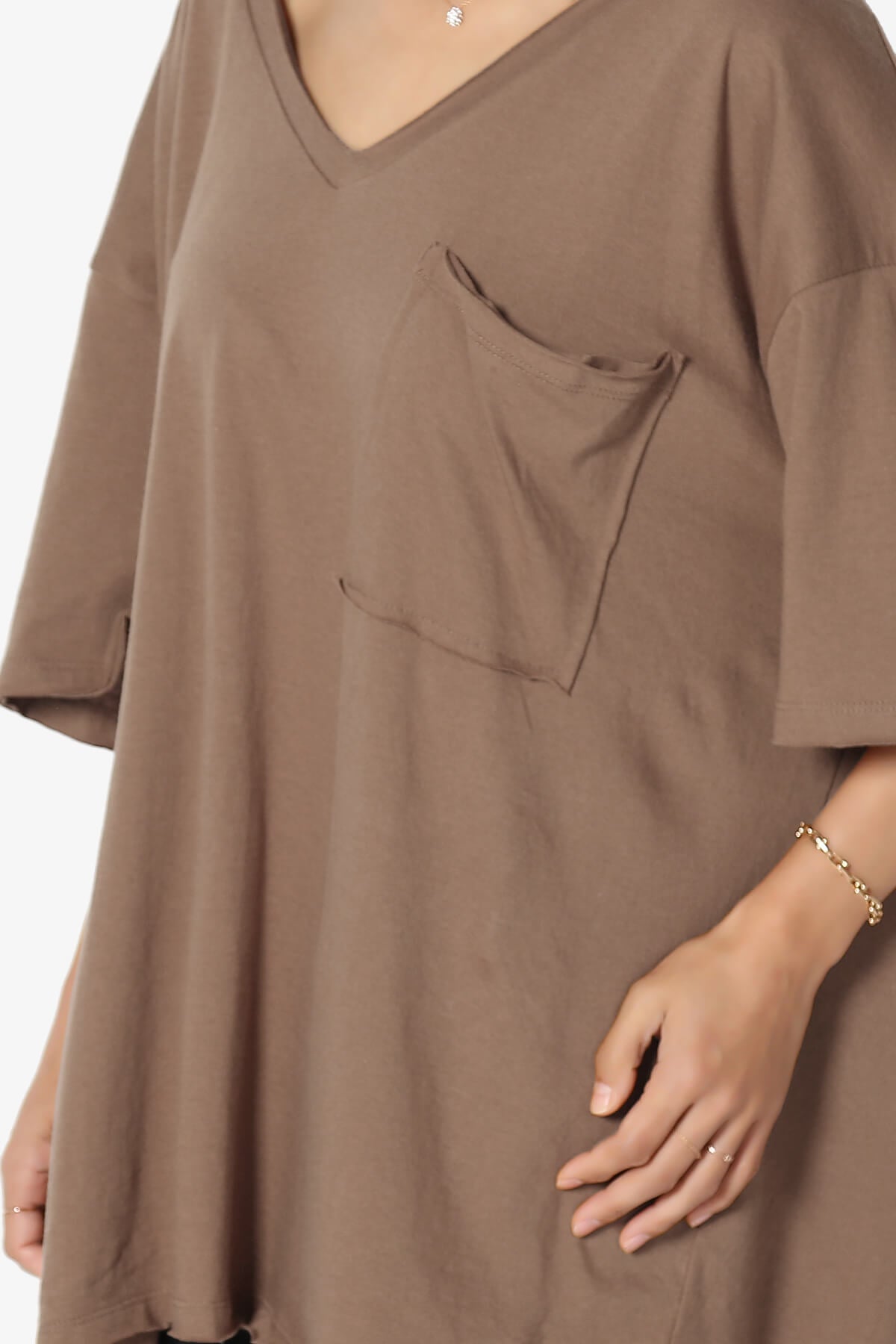 Charlie V Neck Pocket Boyfriend Tee MOCHA_5