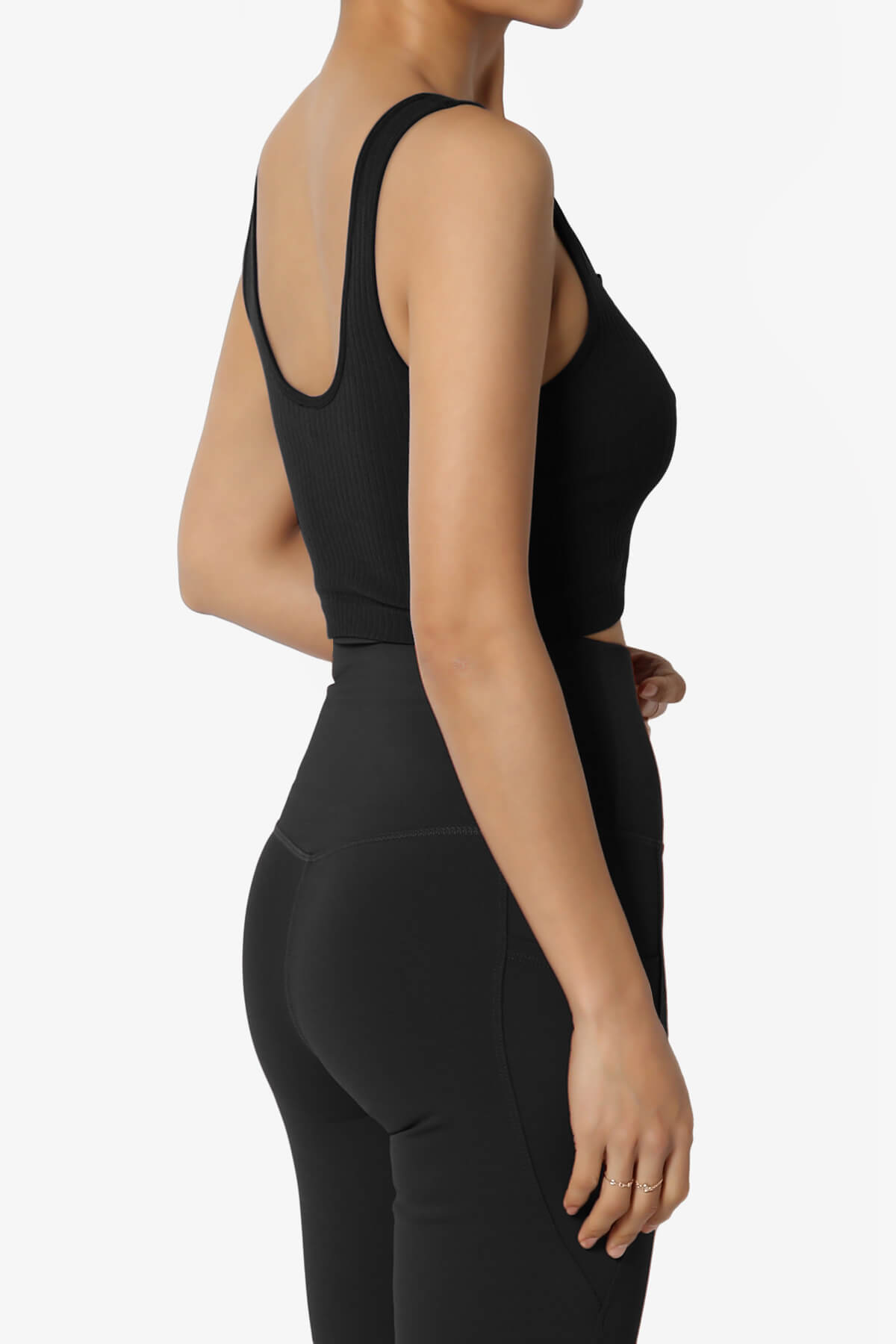 Effie Scoop Neck Ribbed Seamless Crop Tank Top BLACK_4