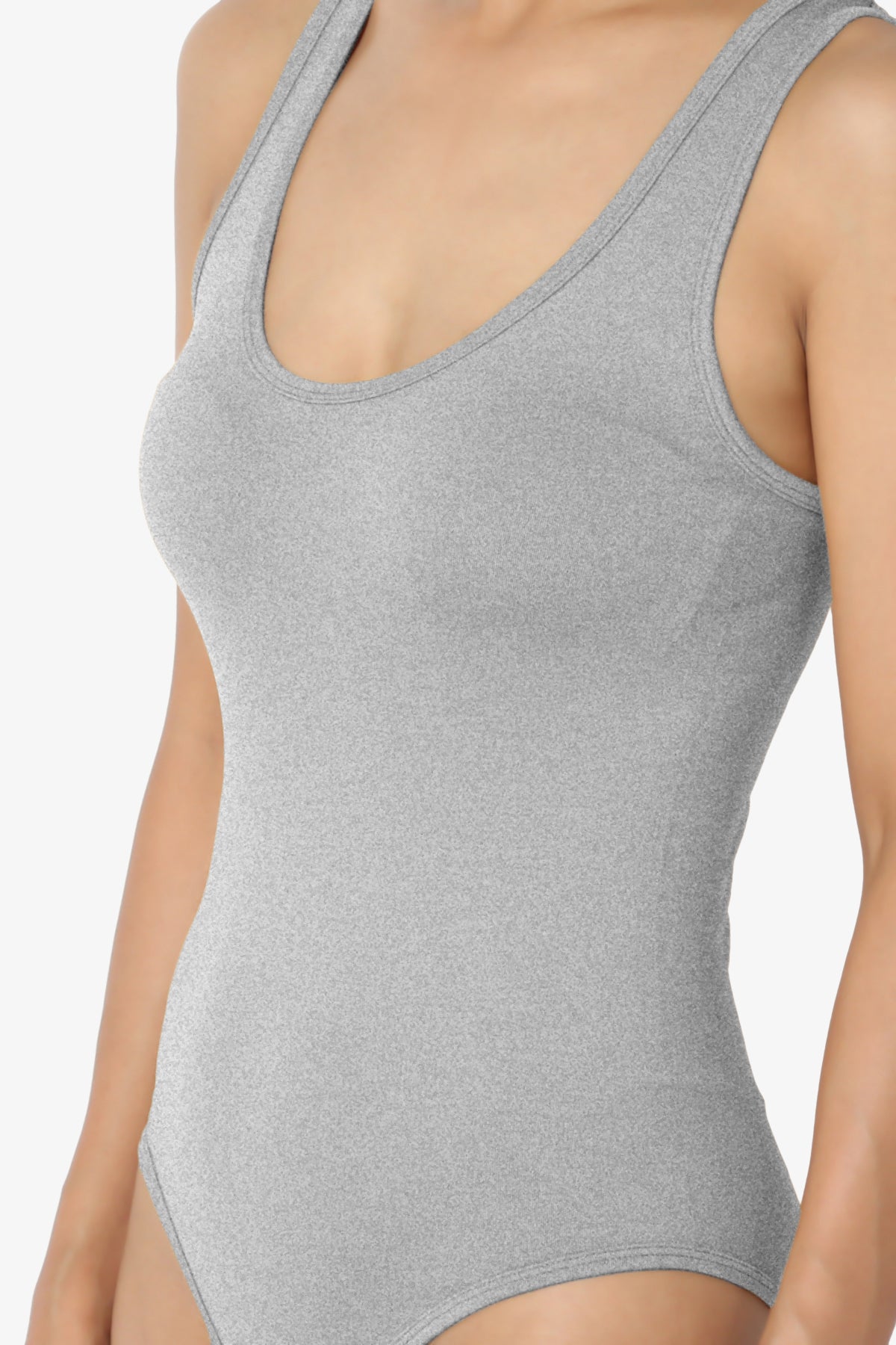 Rego Sleeveless Scoop Neck Seamless Bodysuit
