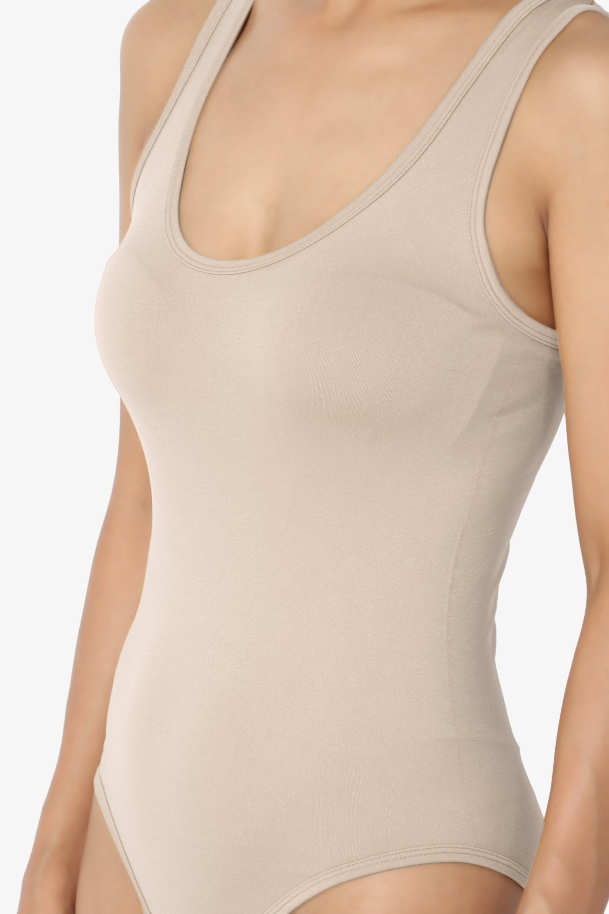 Rego Sleeveless Scoop Neck Seamless Bodysuit
