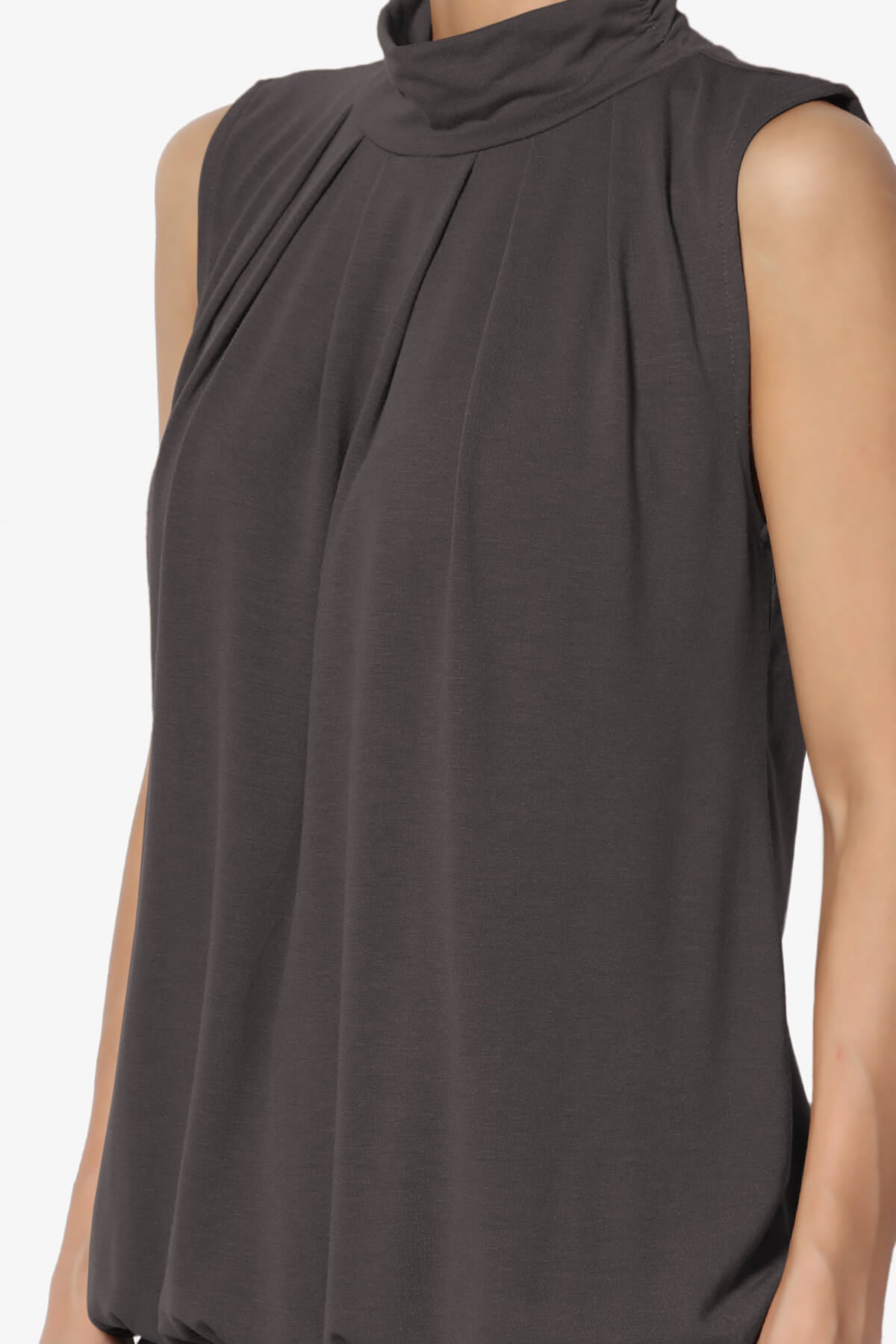 Jibbitz Sleeveless Mock Neck Pleated Top ASH GREY_5