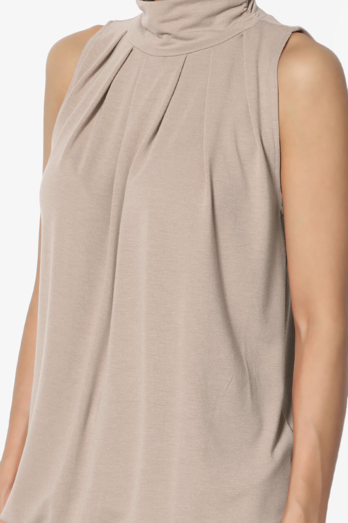 Jibbitz Sleeveless Mock Neck Pleated Top LIGHT MOCHA_5