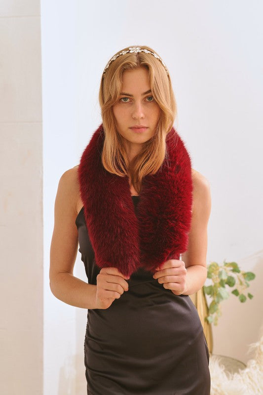 Bella Chic FAUX FUR SHORT COLLAR SCARF