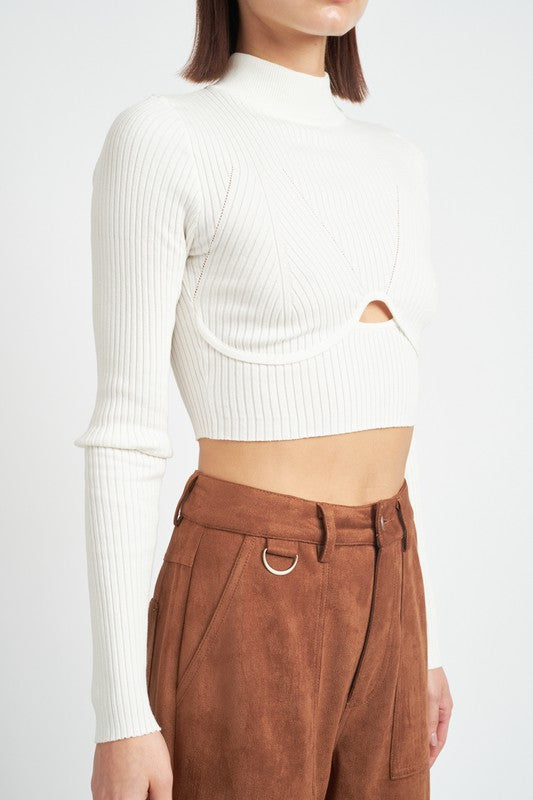 Emory Park MOCK NECK CROP TOP WITH CUT OUT