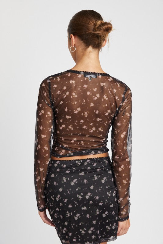 Emory Park FLORAL PRINT MESH CROP TOP WITH V NECK