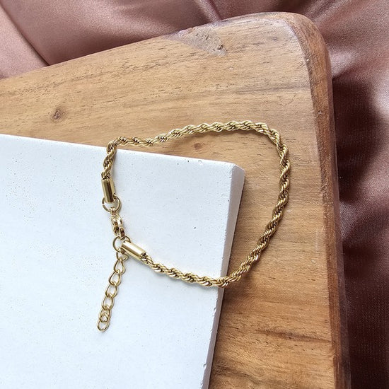 Spiffy & Splendid Luxe Gold Rope Bracelet