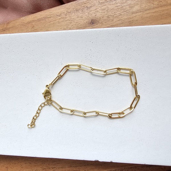 Spiffy & Splendid Luxe Gold Paperclip Bracelet