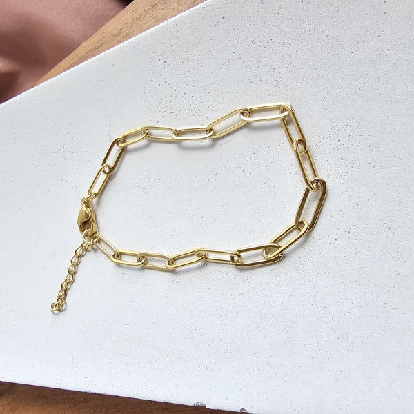 Spiffy & Splendid Luxe Gold Paperclip Bracelet