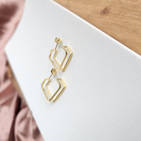 Spiffy & Splendid Luxe Gold Kamora Hoops